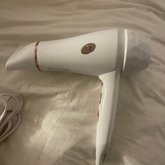 T3 Blowdryer - Picture 3 of 8